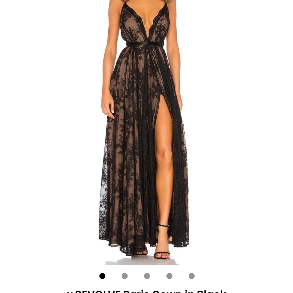 Michael Costello Black Maxi Dress with Elegant Design and Flattering Fit